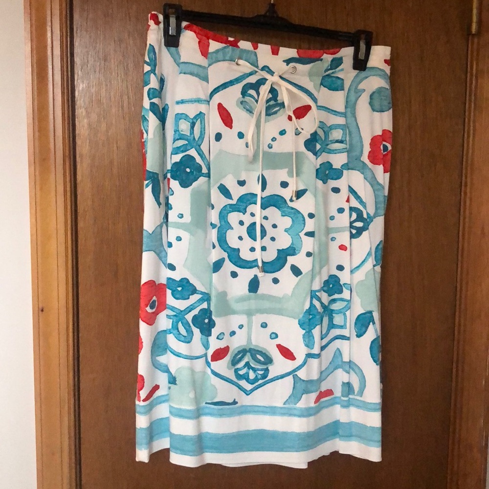 Like new LOFT skirt